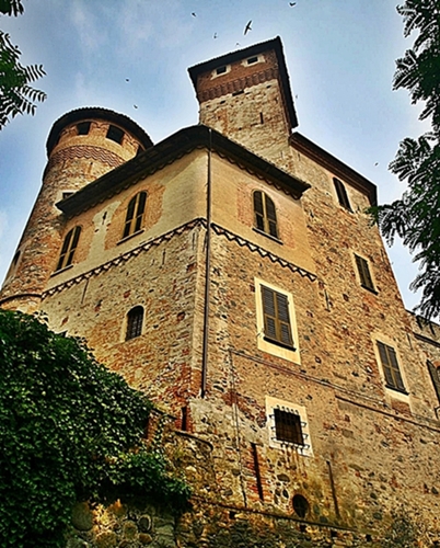 per..Comuni di Ovada: Molare...scorci del castello..
